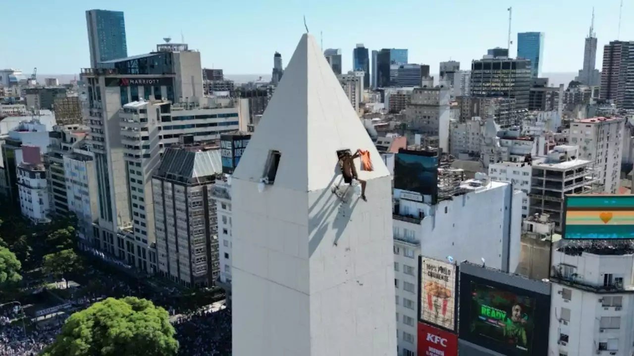 Falló la seguridad: el Obelisco colapsó y es tierra de nadie