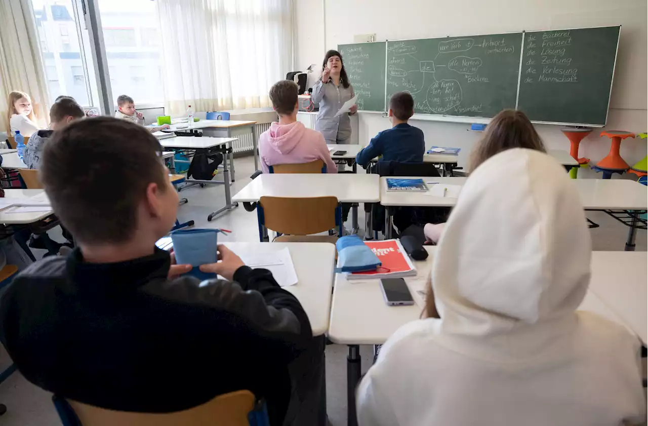 Jeder dritte Lehrer fällt aus: Schulen in großer Not