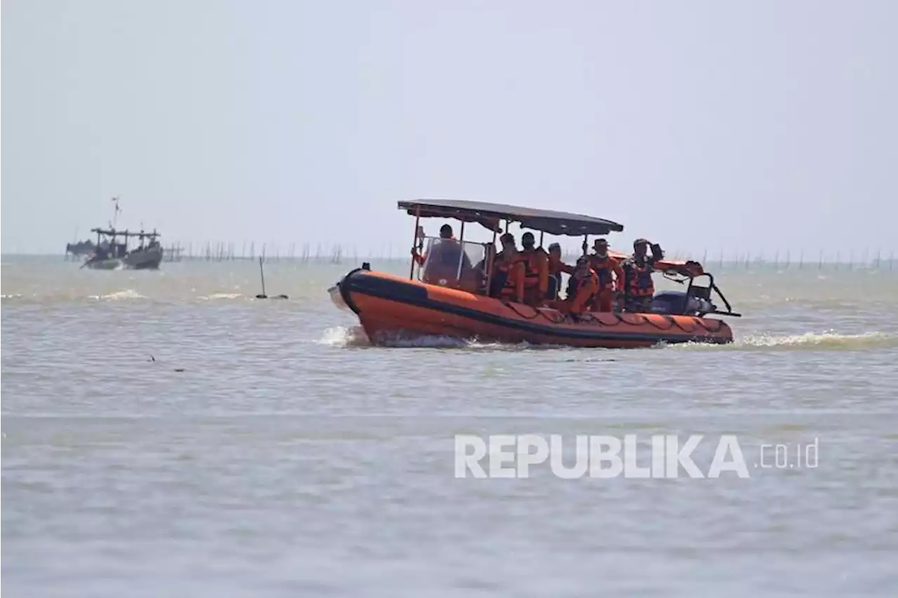 Militer Thailand Teruskan Pencarian Kapal Perang Berisi 33 Marinir |Republika Online