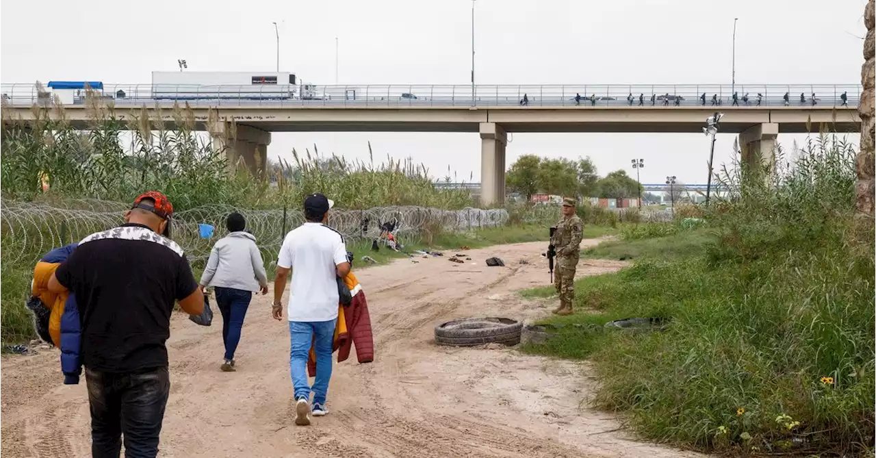 U.S. Supreme Court temporarily keeps in place COVID-era border restrictions on migrants