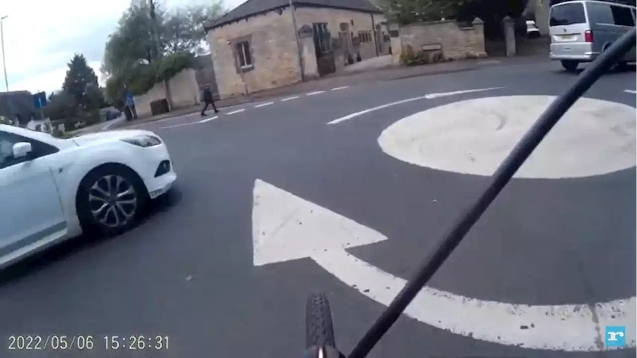 Near Miss of the Day 840: Cyclist narrowly avoids collision with motorist who doesn't wait at roundabout