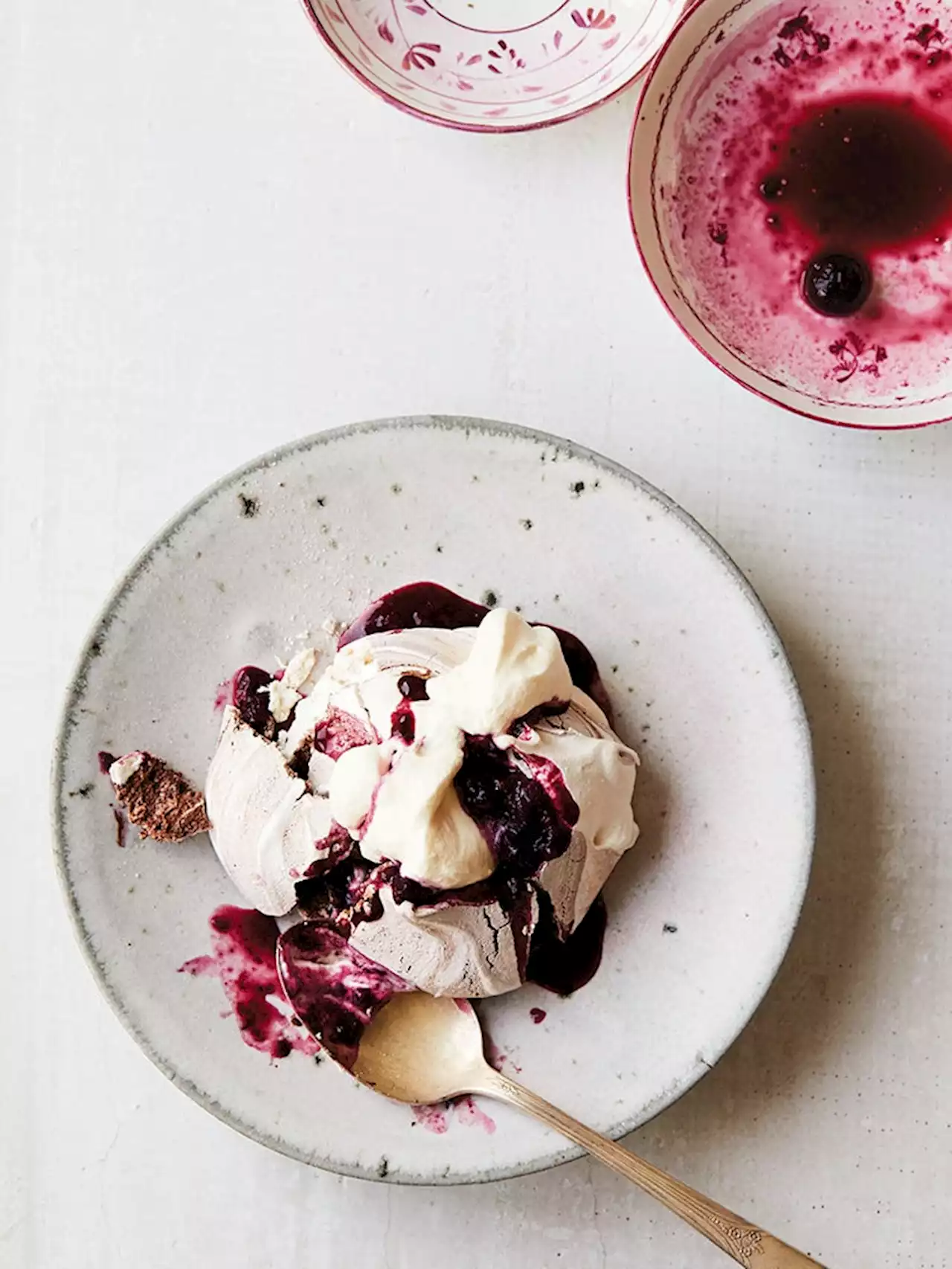 French Meringue Is the Dessert That Will Make You Look Like a Star