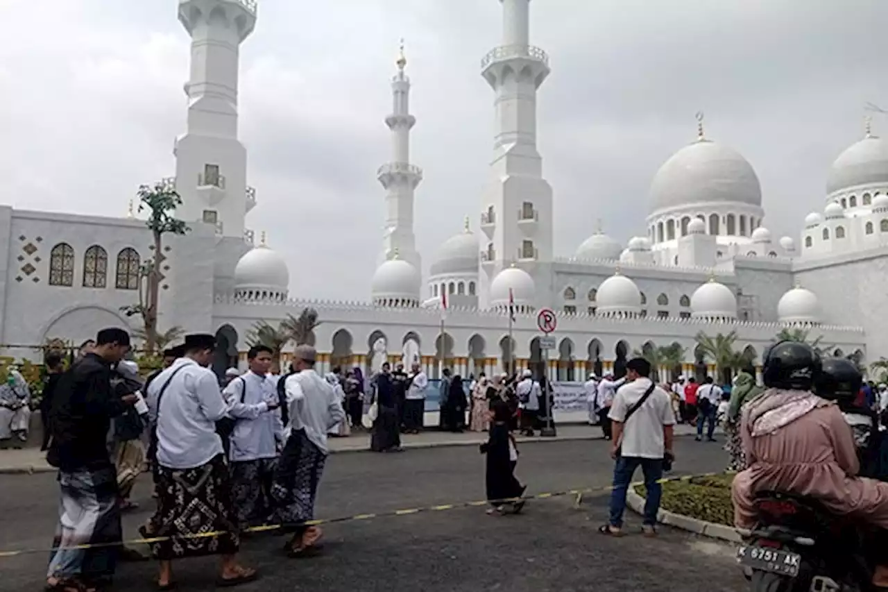 Bangun Masjid Raya Sheikh Zayed Solo, WSBP Suplai Readymix Bermutu Tinggi