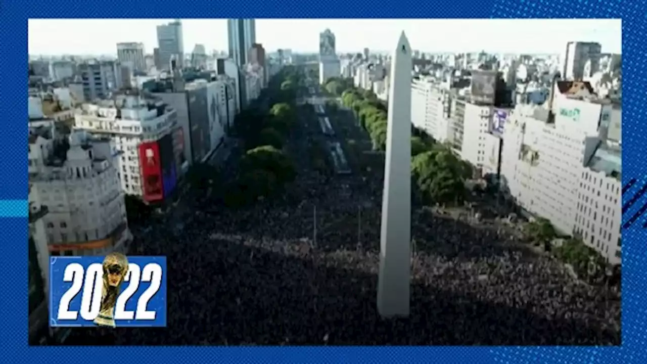 El saludo a los campeones: el Obelisco ya está lleno de gente