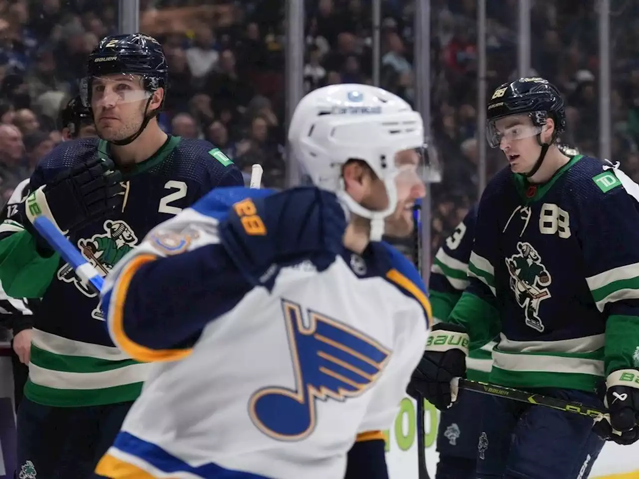 Blues 5, Canucks 1: This home cooking burned again