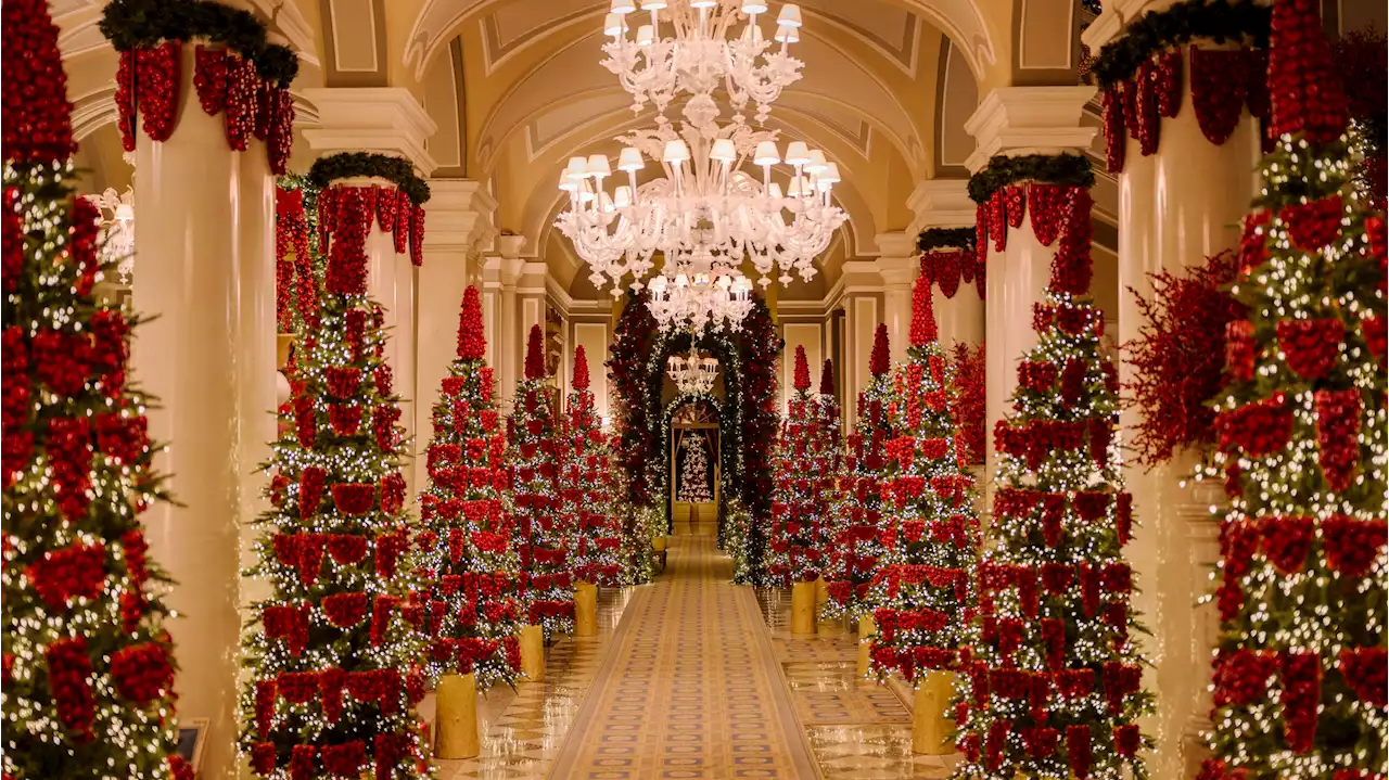 La magia del Natale in hotel: le più belle decorazione nei grand alberghi italiani