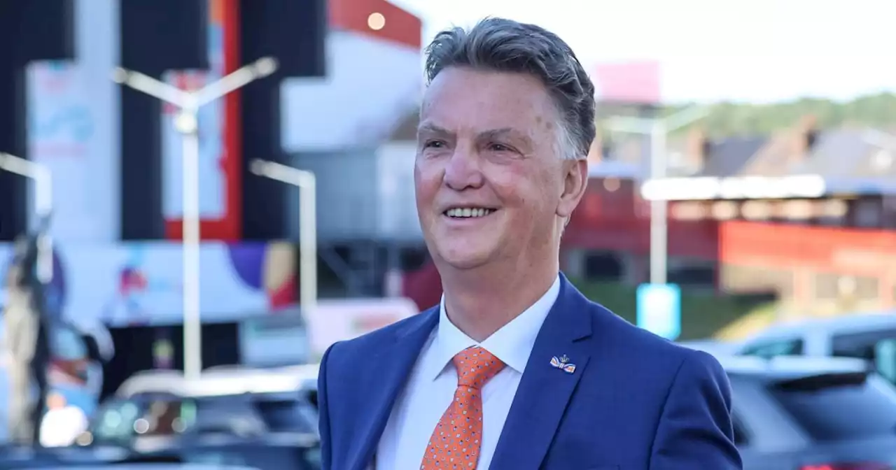 'Emotionele' Van Gaal ontvangt lof: 'Als een schildpad, maar eronder zit een hart'