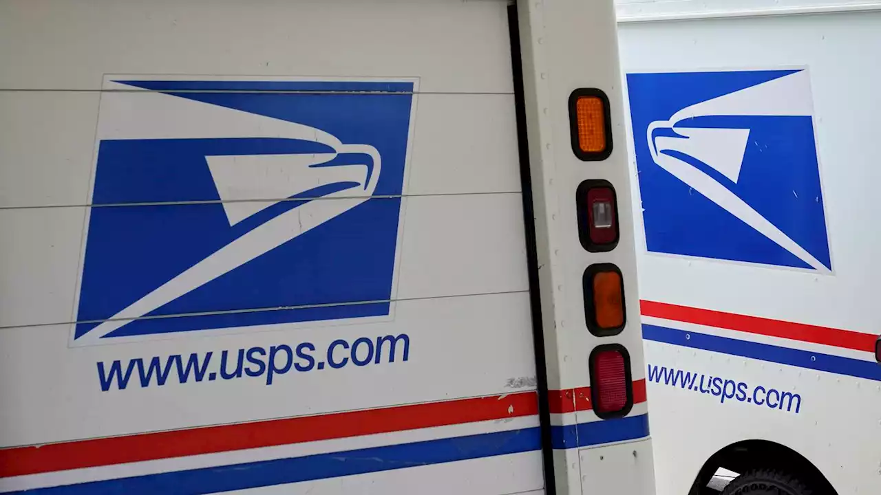 Postal Service pledges move to all-electric delivery fleet