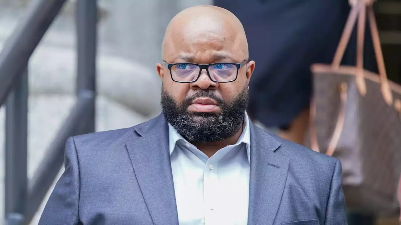 R. Kelly Manager Gets a Year in Prison for Theater Threat