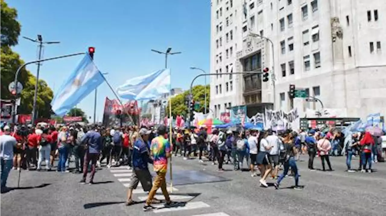 Unidad Piquetera acampará frente a Desarrollo Social 'por una Navidad sin hambre'