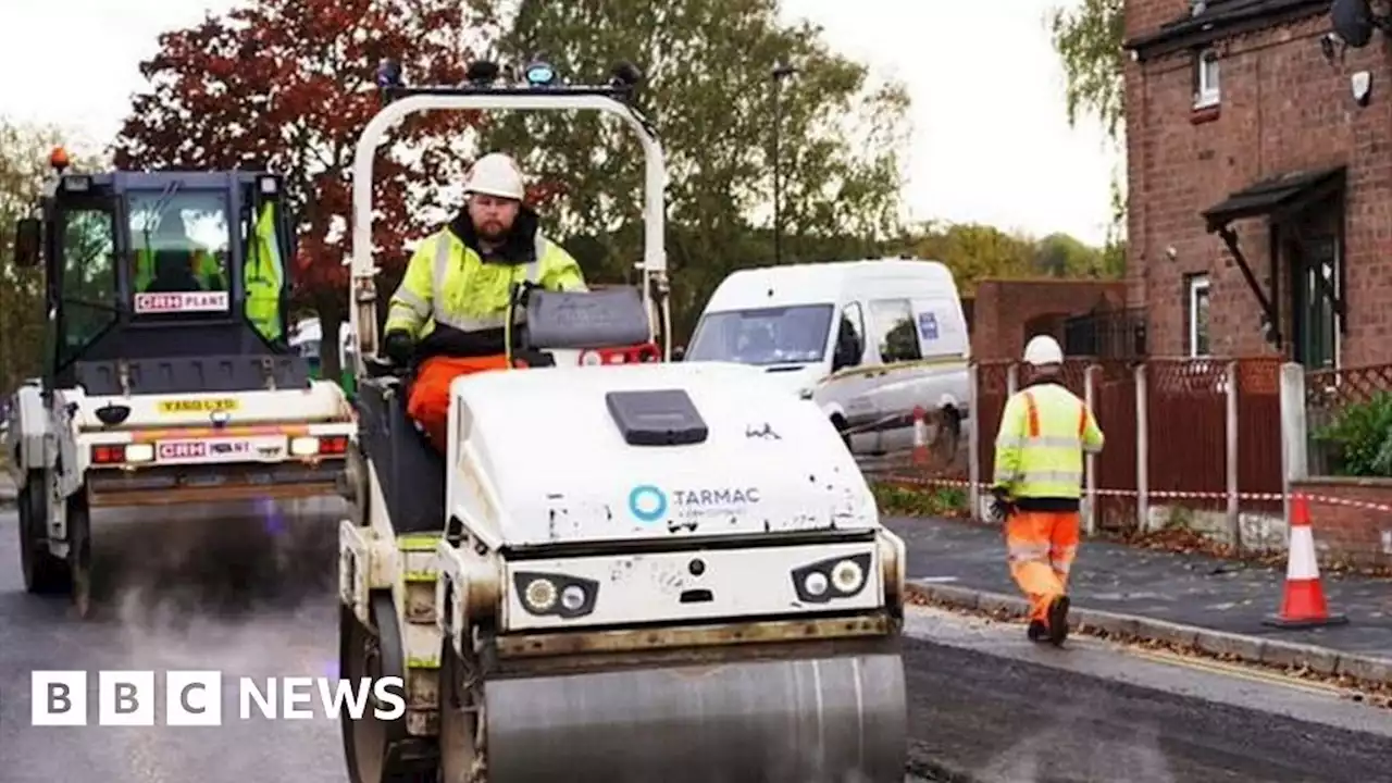 Sheffield: 'Stringent' plan to improve huge resurfacing scheme delays