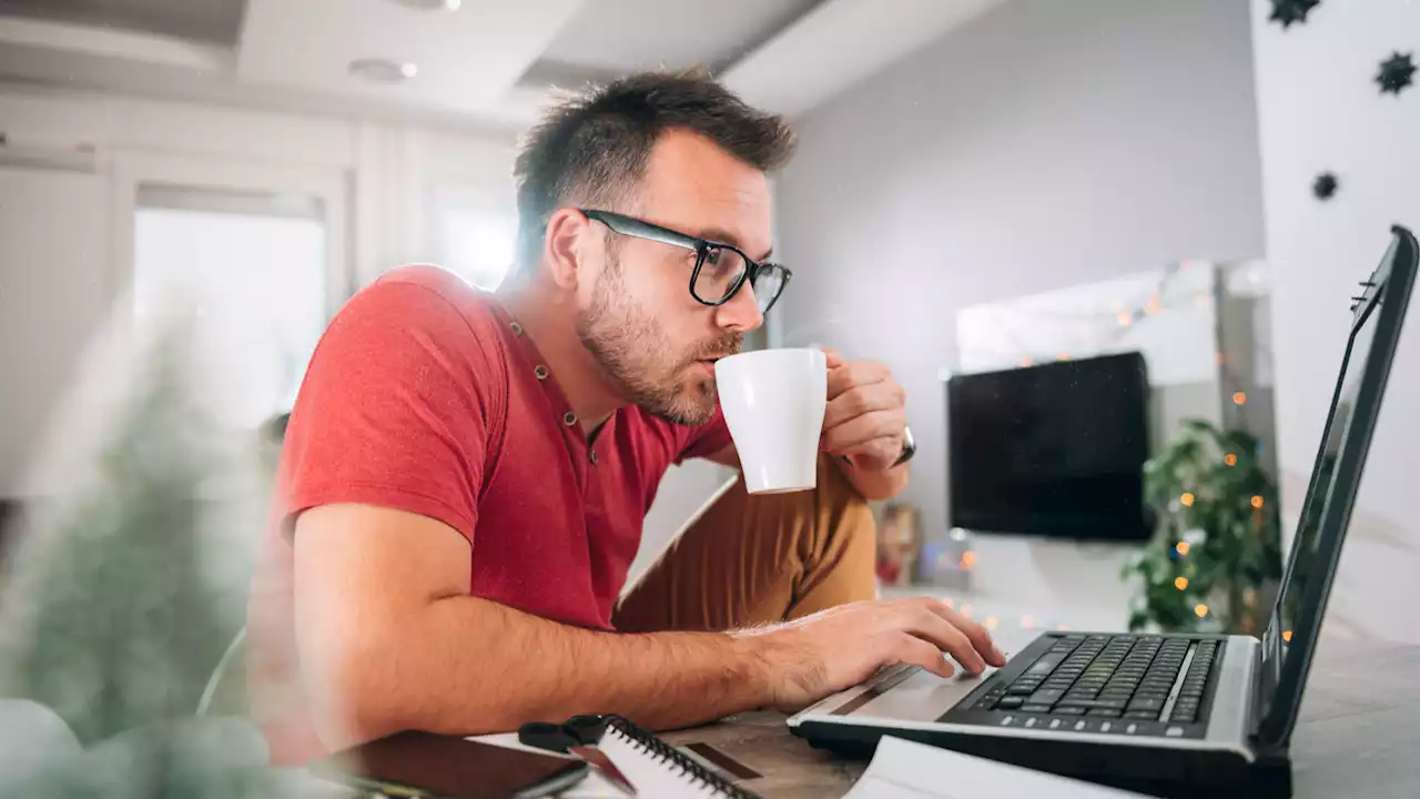 100 000 employés du numérique quittent la Russie pour... télétravailler pour la Russie