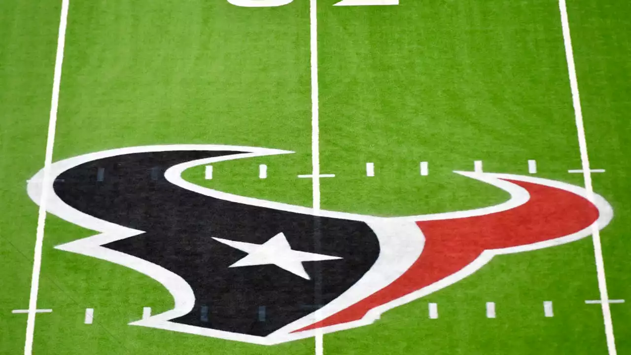 Houston Texans fans ranked one of the least rude by survey; see how Cowboys fans did