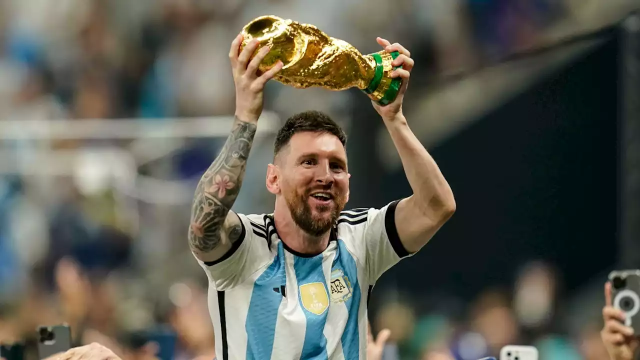 'Lionel Messi Jelas GOAT!' - Pep Guardiola Anggap Bintang Argentina Ungguli Diego Maradona & Pele | Goal.com Indonesia