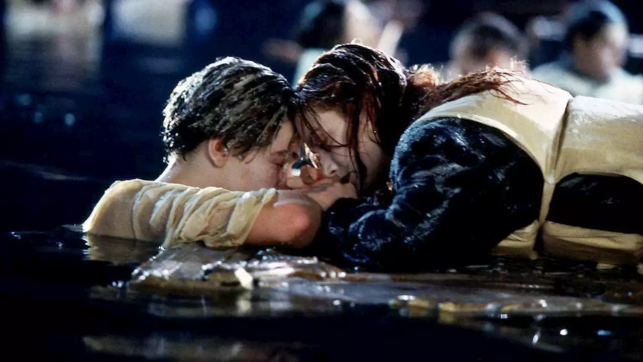 Titanic : Jack devait-il vraiment mourir ou avait-il sa place sur la porte en bois avec Kate ? La science a tranché ! - Grazia