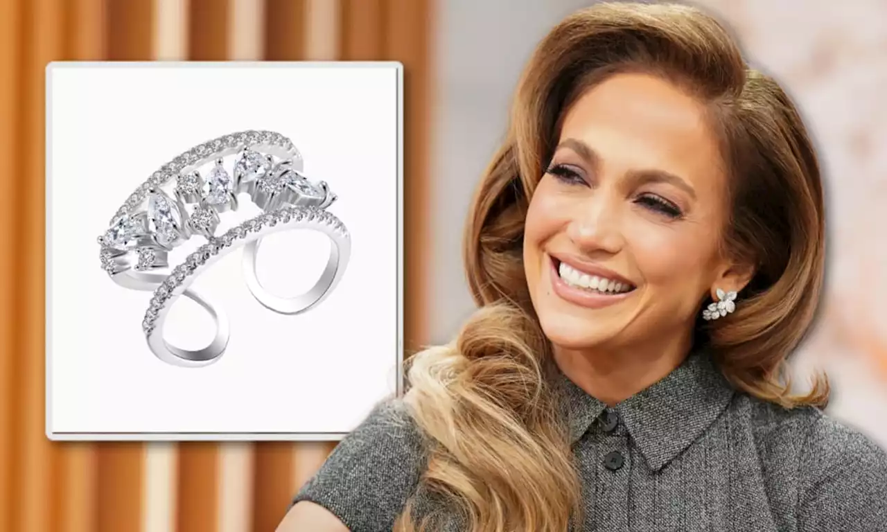 Jennifer Lopez's $46 statement ring has us ready to bling in the New Year