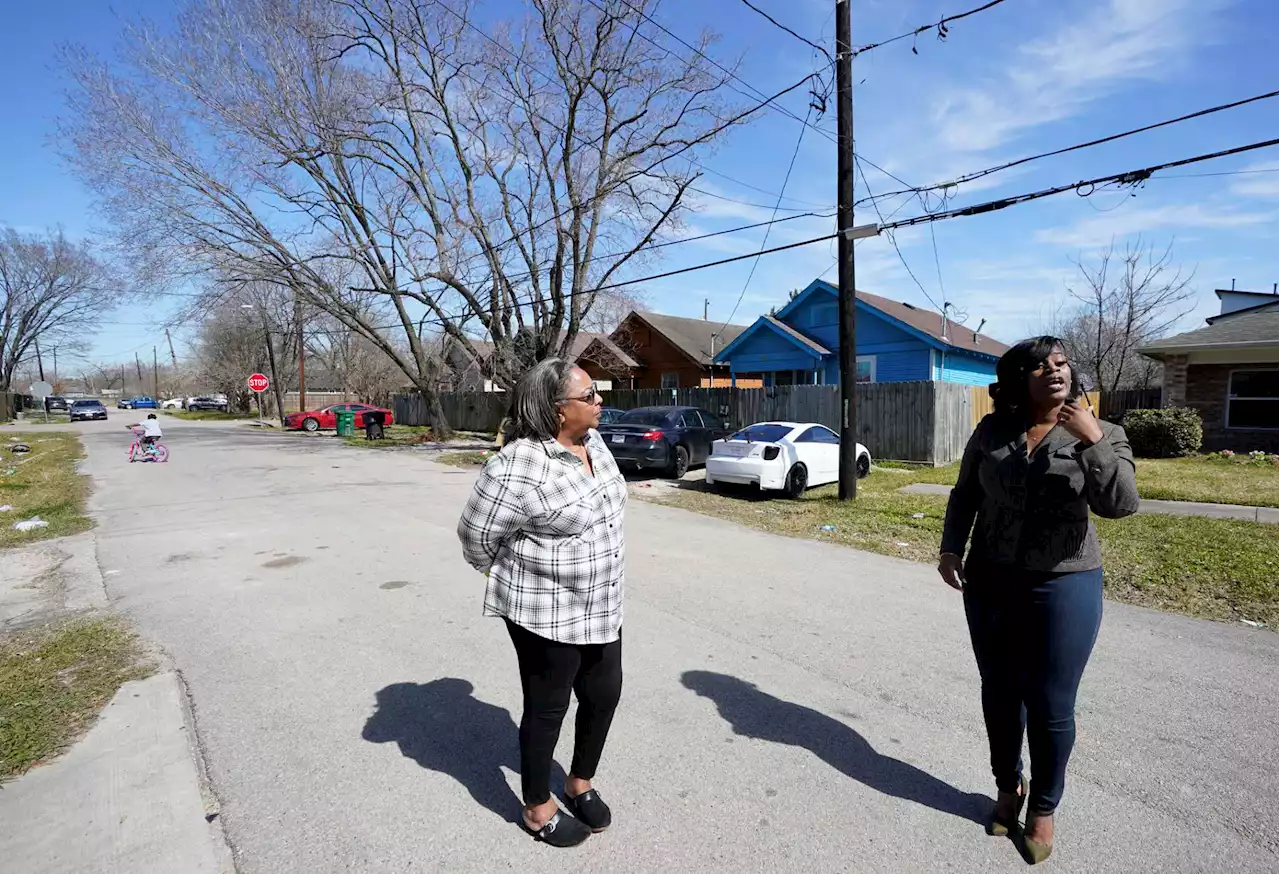 Podcast: Why the ground under your house matters in Houston