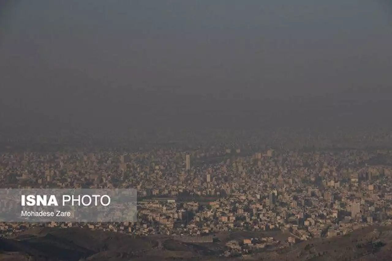 درخواست وزارت بهداشت برای دورکاری کارمندان تهرانی/استنشاق هوای ناسالم مساوی با مصرف سیگار