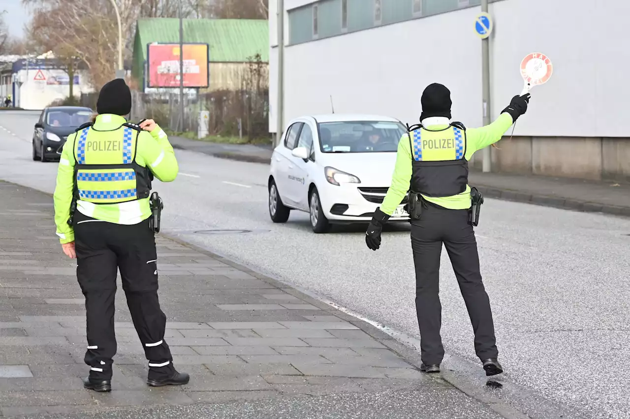 Rote Ampel, Handys, Gehweg: Radler begingen die meisten Verstöße