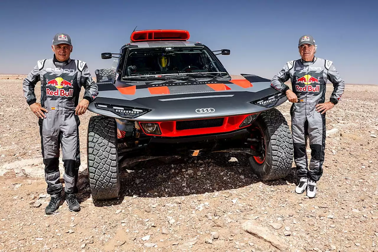 Sainz: Audi has built “brave” new car for 2023 Dakar Rally