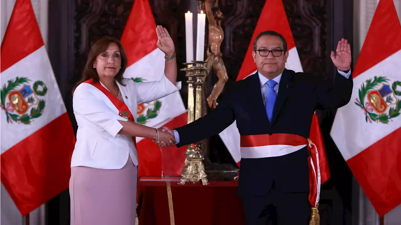 La presidenta de Perú nombra como nuevo primer ministro al titular de Defensa