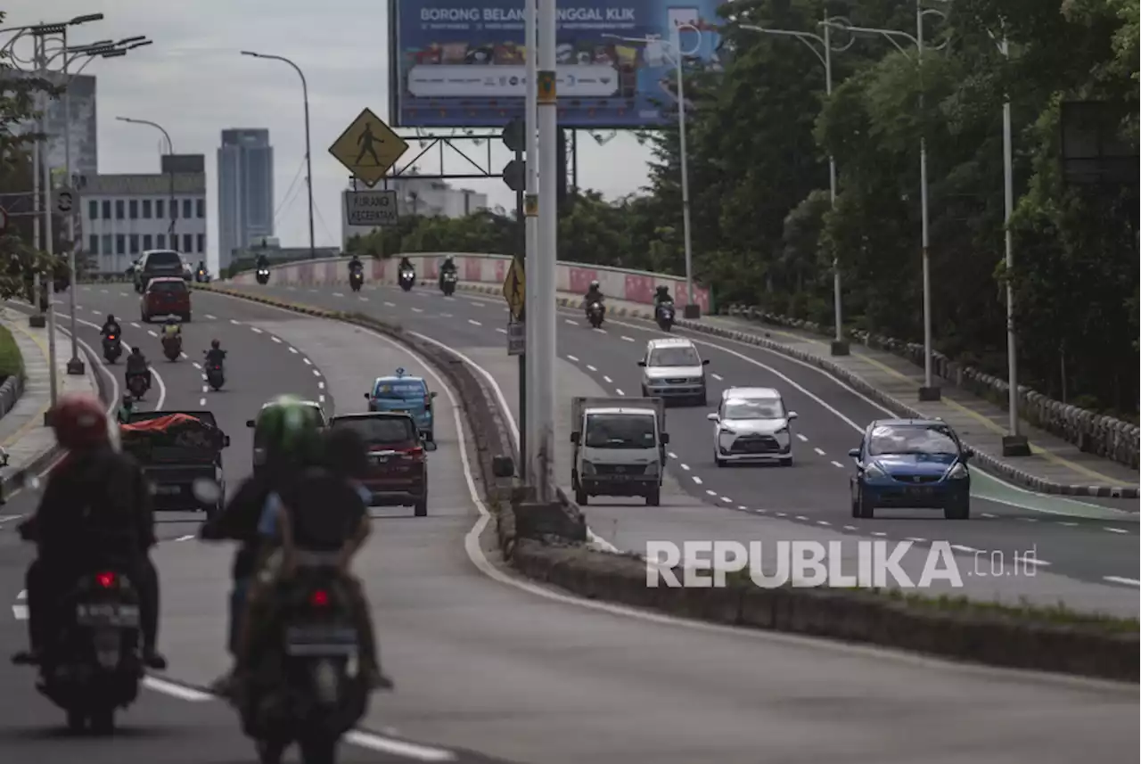 Tabrak Truk Jungkit, Pengendara CBR Tewas di Tempat |Republika Online