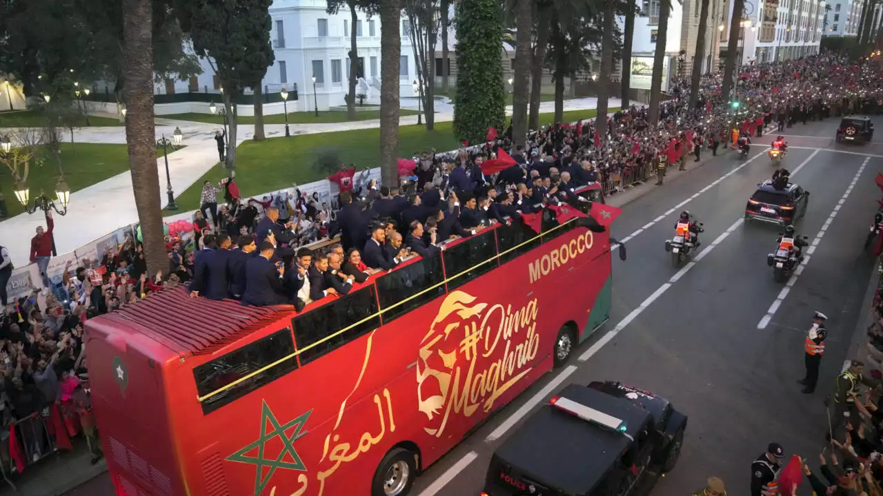 Coupe du Monde 2022: les Lions de l’Atlas accueillis en héros par de milliers de Marocains