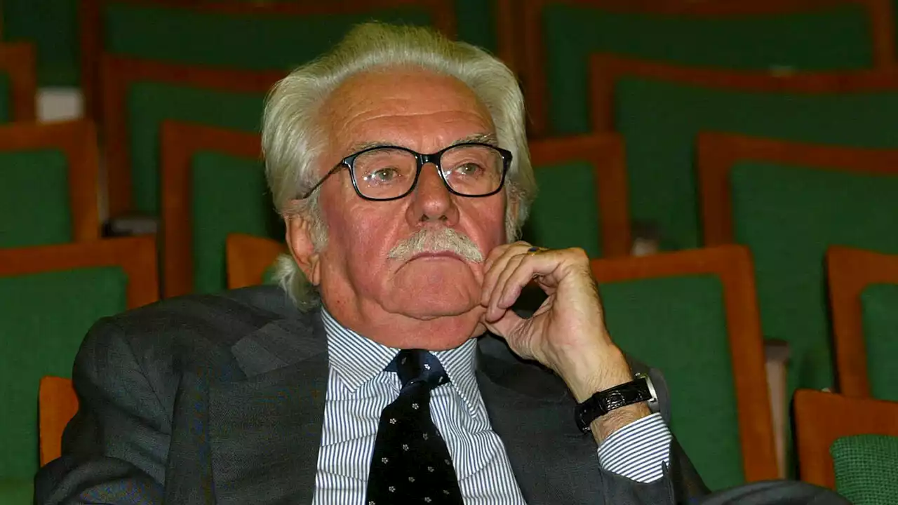 È morto Alberto Asor Rosa, era tra i maggiori studiosi di letteratura italiana