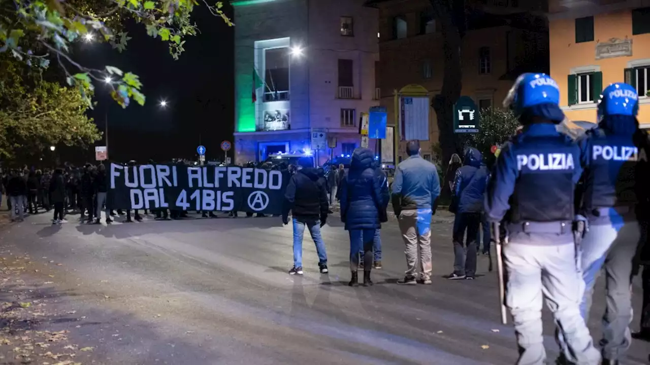 Italienischer Anarchist soll bis zum Tod in harter Haft bleiben