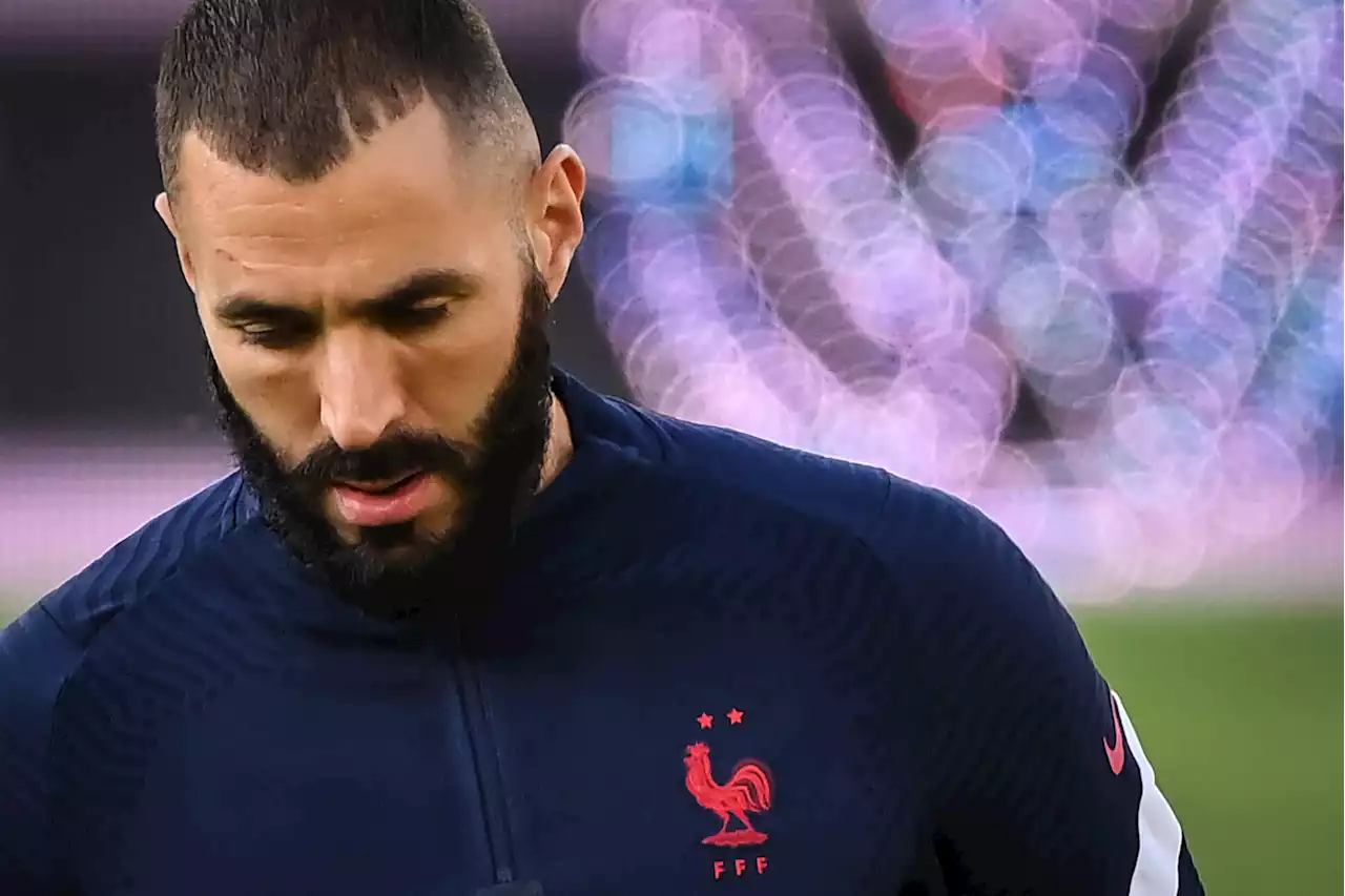 Benzema dejó de seguir a 14 compañeros de Francia, incluido a Tchouaméni