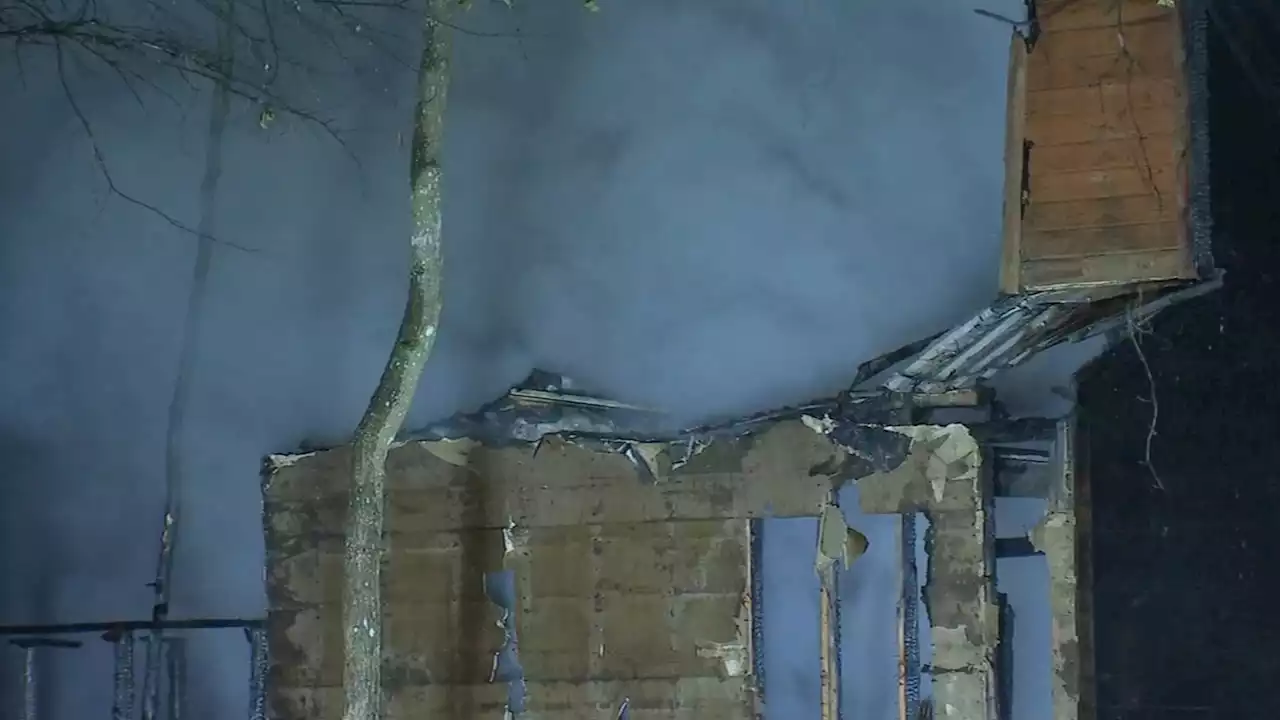 Family left homeless days before Christmas after fire damages Kingwood home