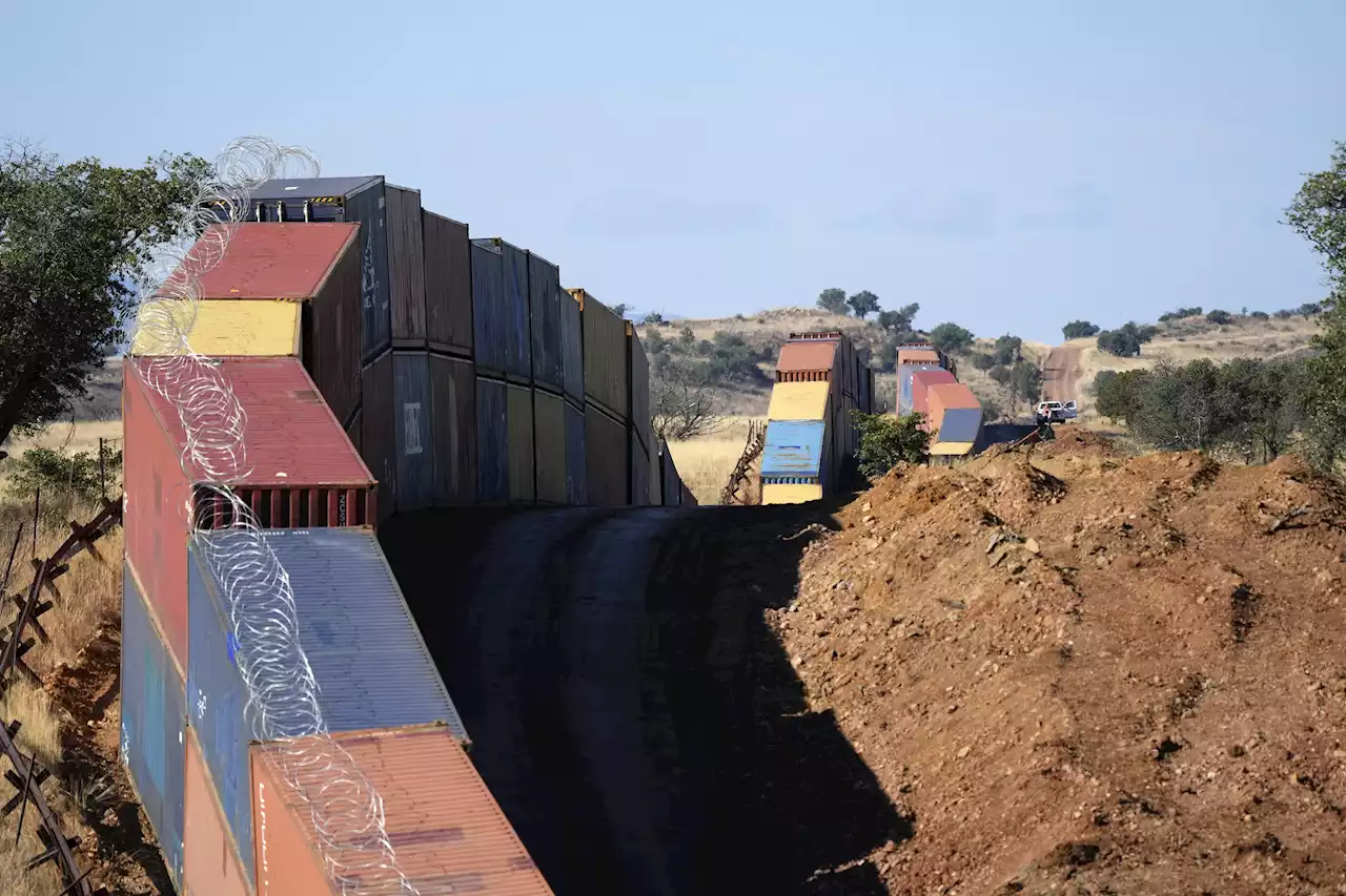 Arizona to remove shipping container wall from Mexico border