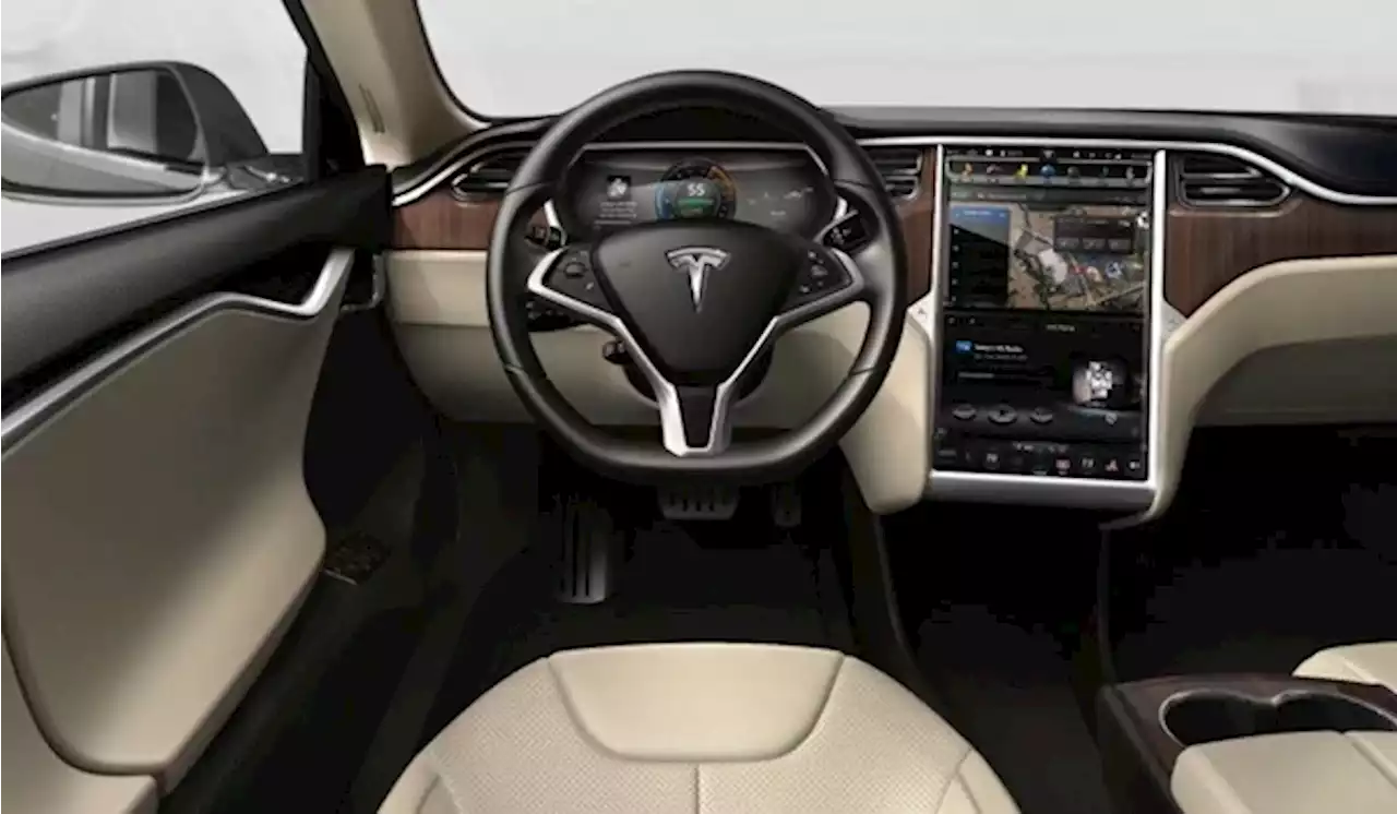 Fitur Self-driving Tesla Diduga Sebabkan Kecelakaan di AS