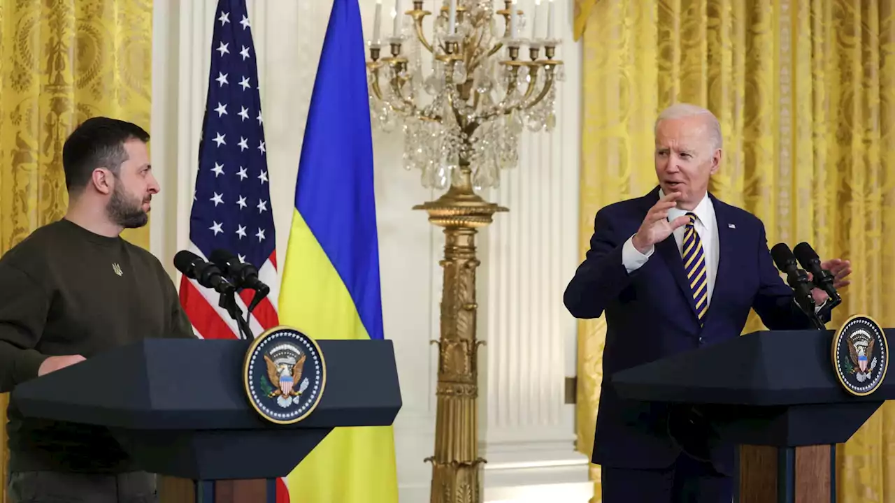 'Vous ne serez jamais seuls': la promesse de Biden au peuple ukrainien devant Zelensky