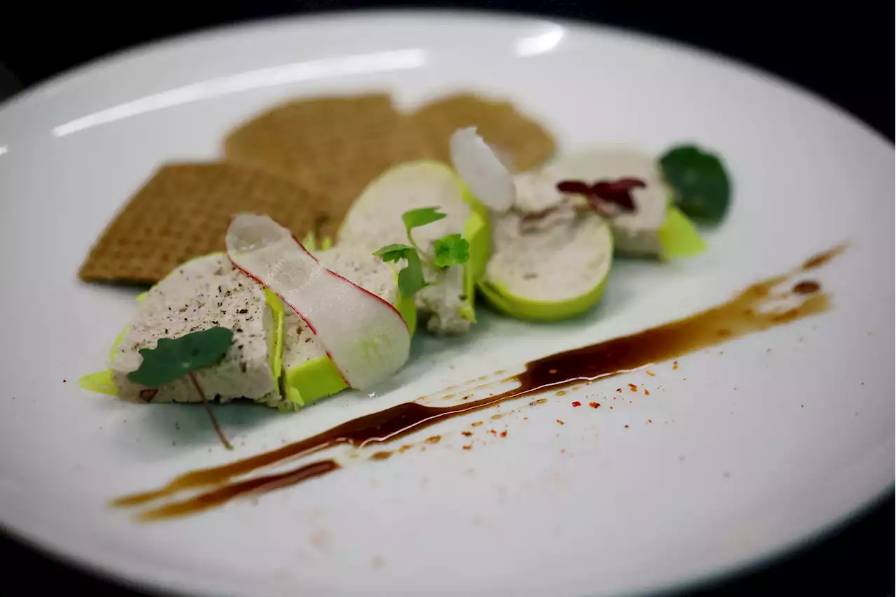 Foie gras or ‘faux gras’? Paris chef offers festive vegan alternative - BusinessWorld Online