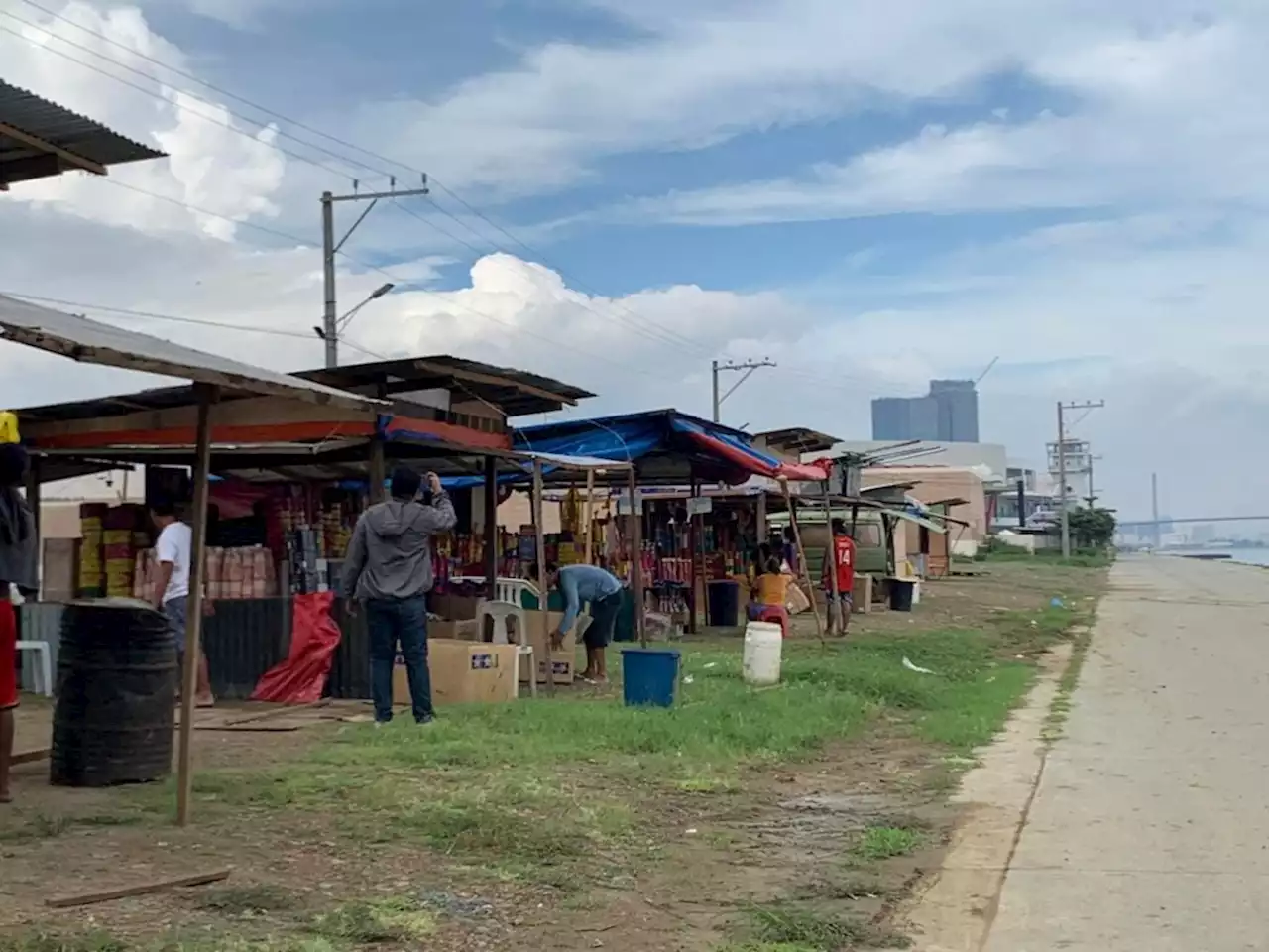 Selling of firecrackers only allowed at SRP