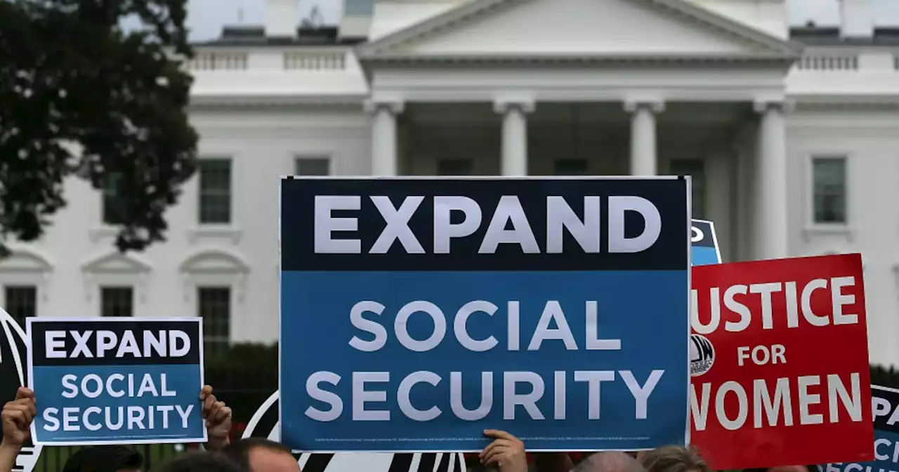 Opinion | In 2022, Seniors Voted to Protect Social Security