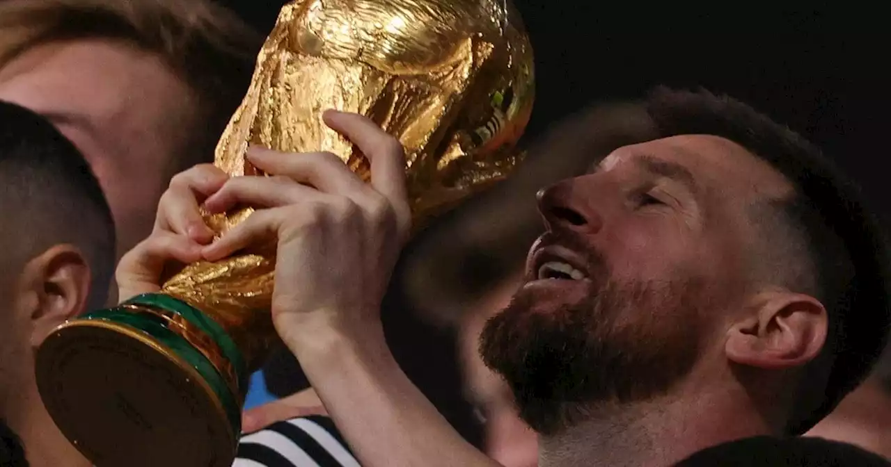 Dónde está hoy la Copa del Mundo que levantó Messi