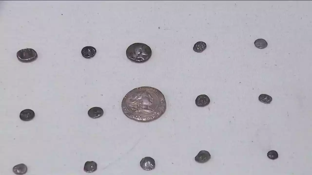 Ancient Greek coins intercepted at O'Hare Airport returned to Greece