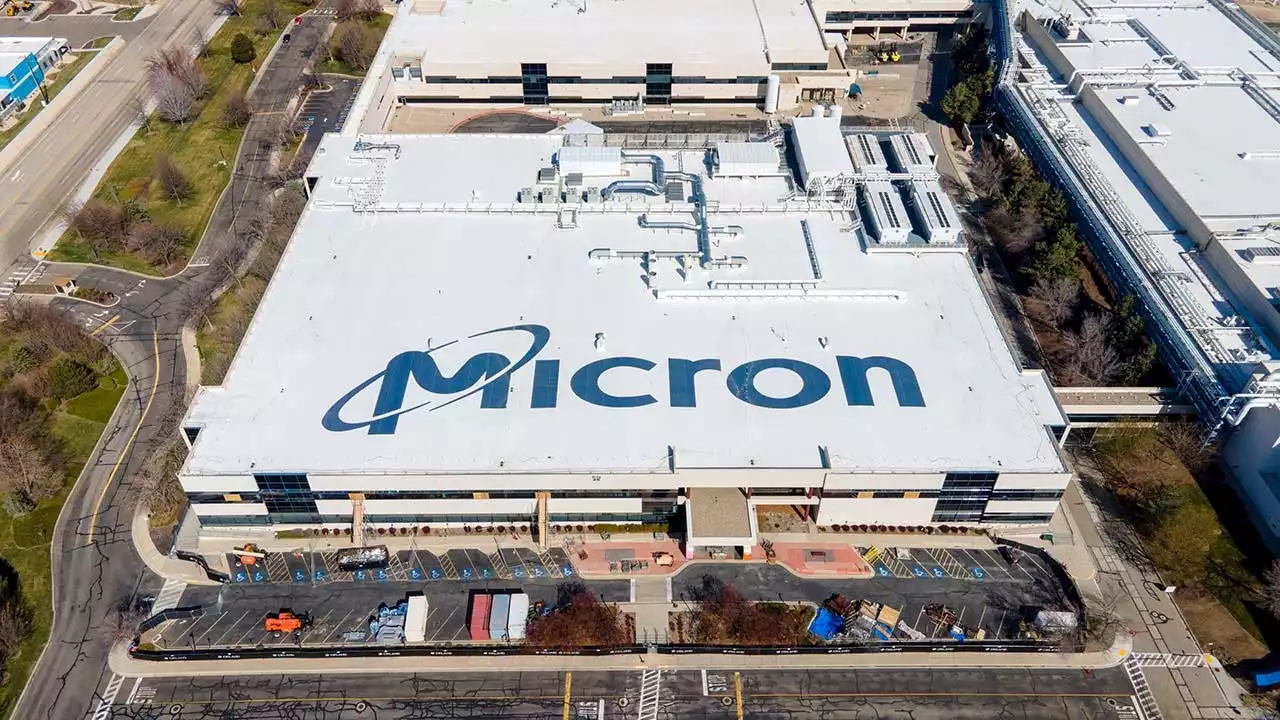 Micron to cut 10% of workforce, suspend bonuses in 2023