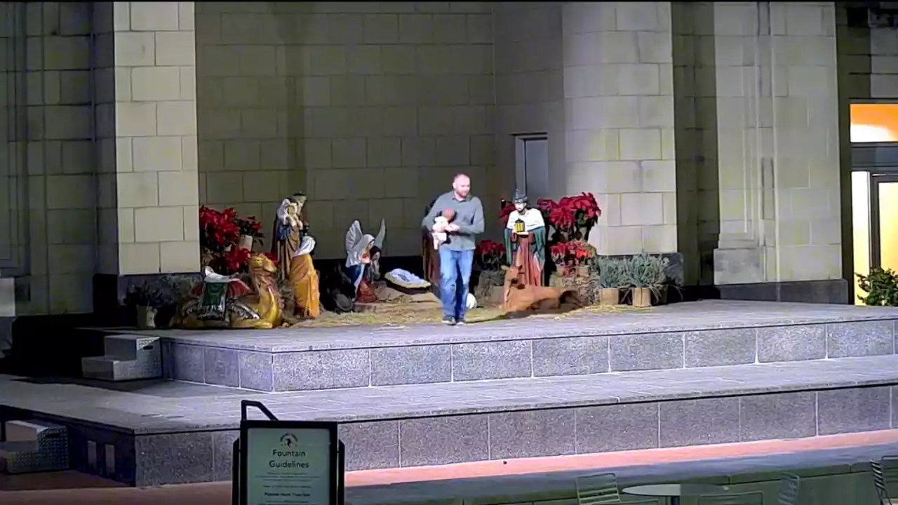 Texas police release video of man stealing baby Jesus from nativity scene