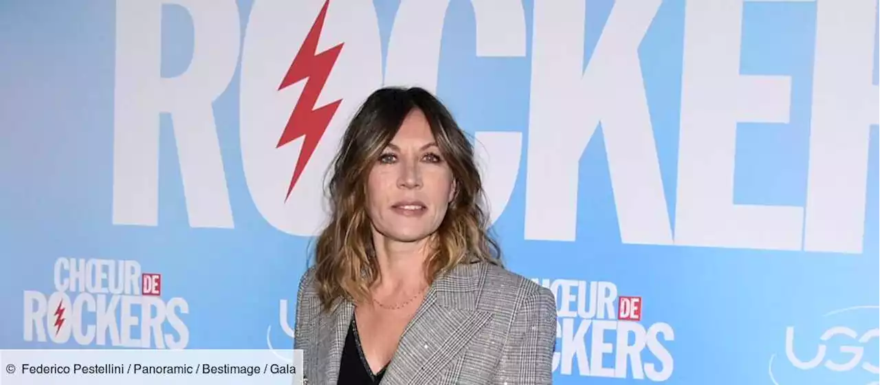 « Quitte à le vexer… » : Mathilde Seigner évoque son amitié « franche » avec Johnny Hallyday - Gala