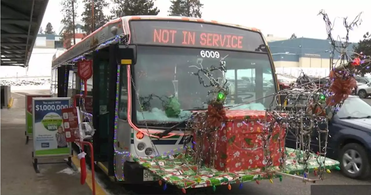 Kelowna Salvation Army celebrates 20th anniversary of Santa Bus - Okanagan | Globalnews.ca