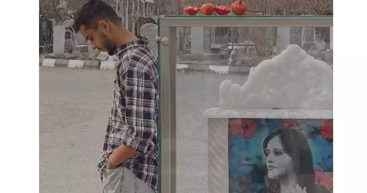 سقز؛ شب یلدا در آرامگاه آیچی، در عزا