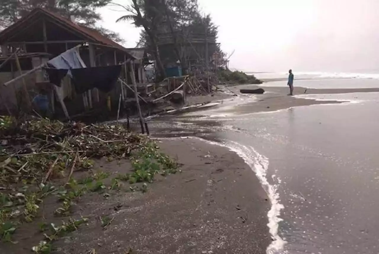 BMKG Imbau Warga Waspadai Potensi Rob Di Pesisir Selatan Jateng-DIJ