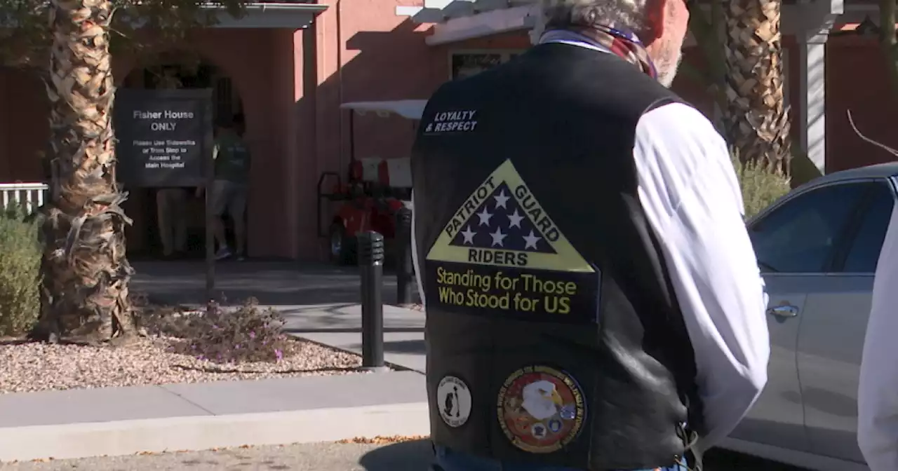 Arizona Patriot Guard Riders bring gifts to families in Tucson area