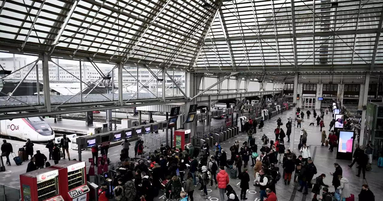 Grève à la SNCF : après Noël, pression maximale pour sauver le week-end du Nouvel an