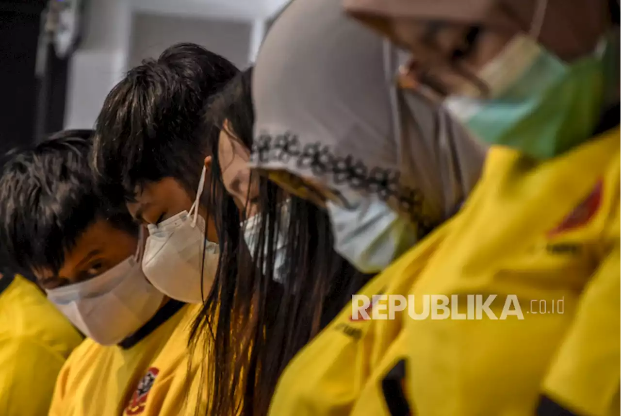 Pengaduan ke OJK Cirebon Meningkat, Terbanyak Soal Pinjol |Republika Online