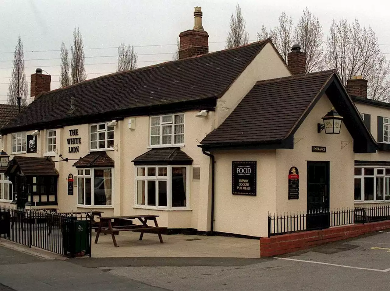 Photos show sad downfall and demise of Telford pub now torn down for convenience store