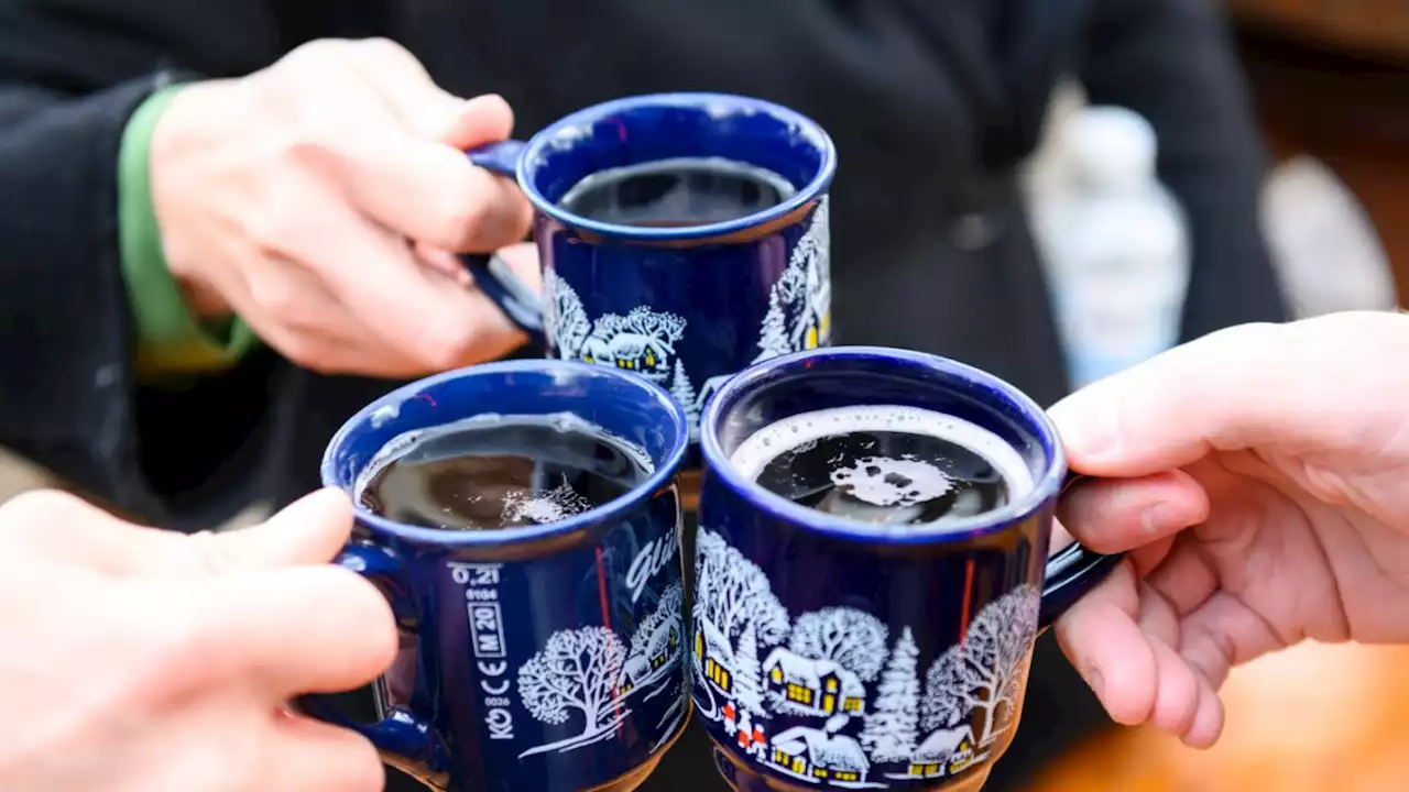 Typisch deutsch: Die Münchner mögen überteuerten Glühwein in der Kälte